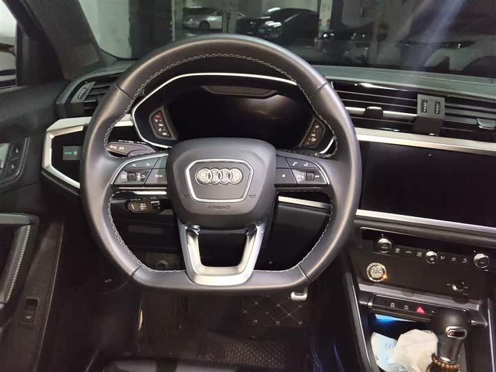 Audi Q3 2024 2024款 35 TFSI 时尚动感型