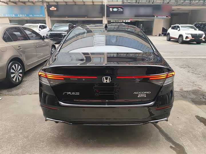 Honda Accord 2025 2025款 运动系列 260TURBO 豪华版