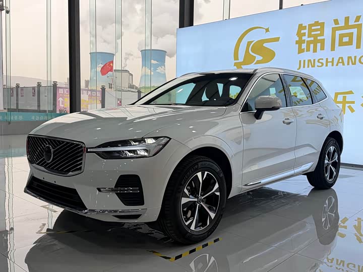 Volvo XC60 2026 2026款 B5 四驱智逸豪华版