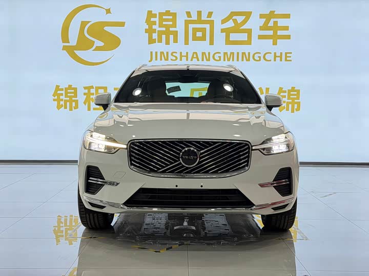 Volvo XC60 2026 2026款 B5 四驱智逸豪华版