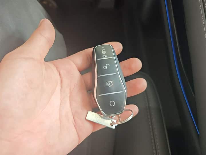 BYD Song L 2025 2025款 智驾版 662km 激光雷达卓越型