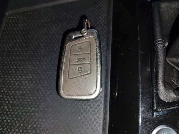 Volkswagen Passat 2025 2025款 出众款 330TSI 精英版