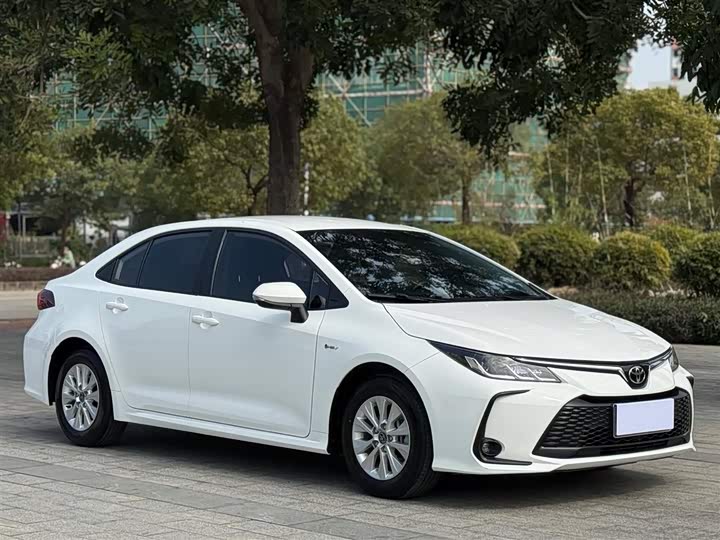 Toyota Corolla 2024 2024款 1.8L 智能电混双擎 先锋版