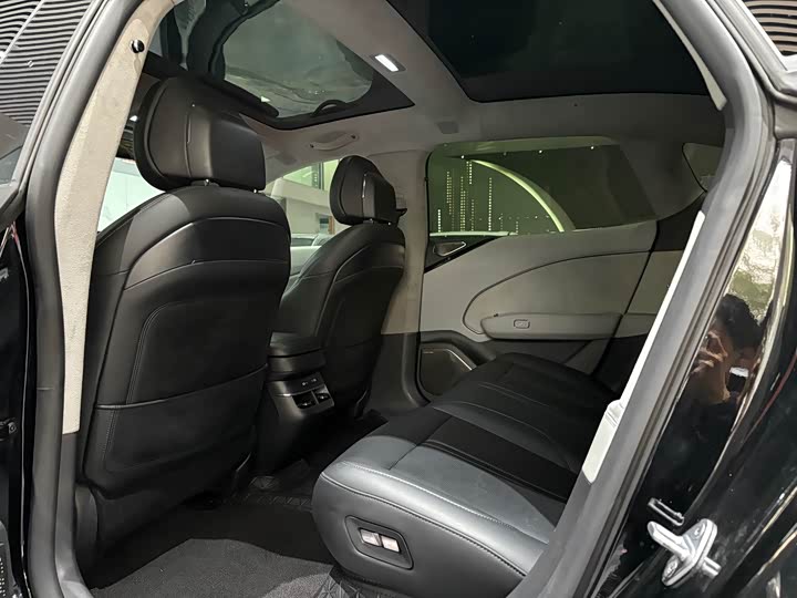 Zeekr 007 2024 2024款 后驱增强版 75kWh