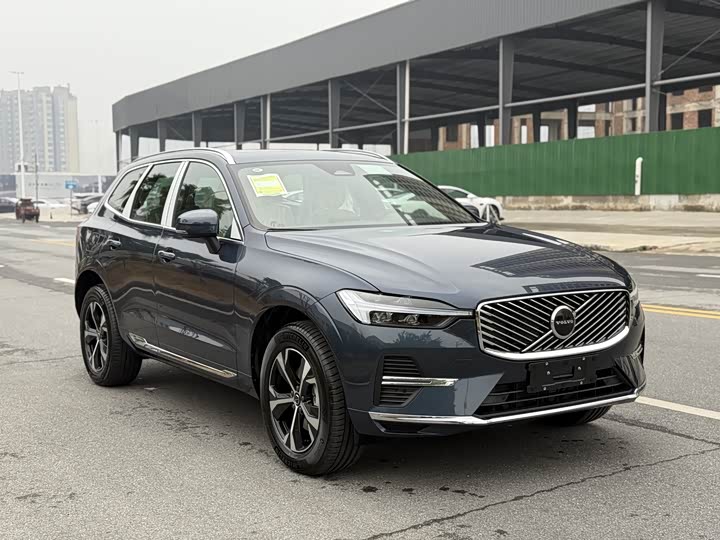 Volvo XC60 2026 2026款 B5 四驱智逸豪华版