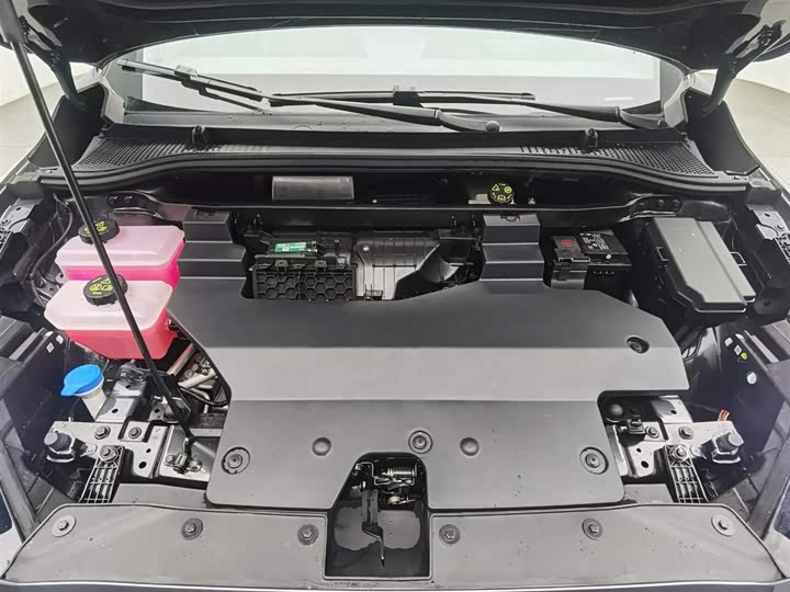 MG Motor 4 EV 2023 2023款 415km 出海冠军版