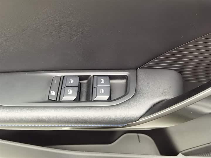 MG Motor 4 EV 2023 2023款 415km 出海冠军版