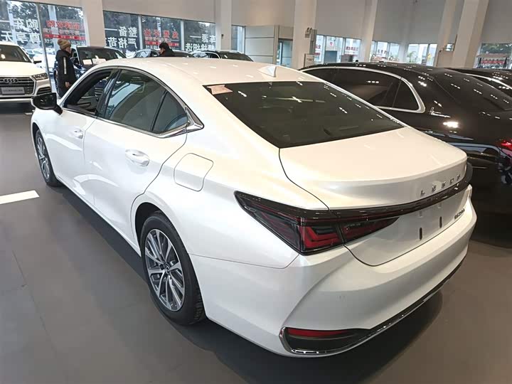 Lexus ES 2025 2025款 200 臻享版