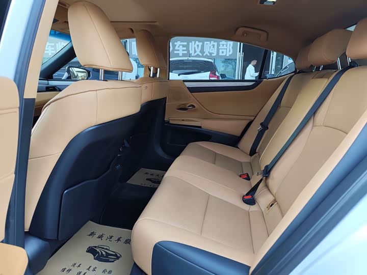 Lexus ES 2025 2025款 200 臻享版