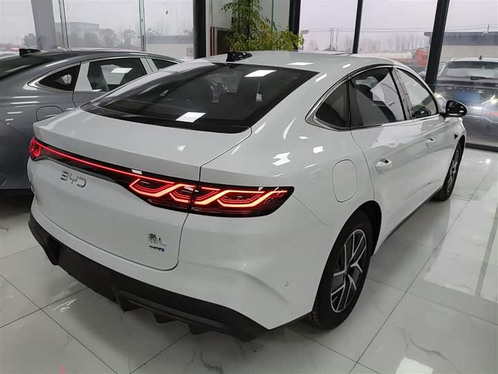 BYD Qin L 2025 2025款 DM-i 智驾版 120KM领先型