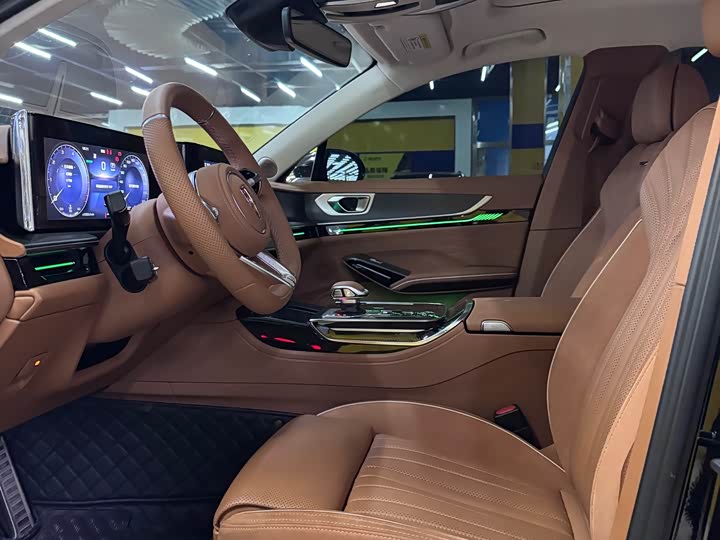 Hongqi H9 2024 2024款 2.0T 旗享 私享风尚版