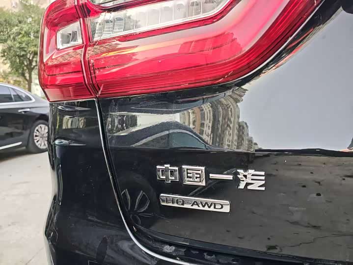 Hongqi HS7 2023 2023款 2.0T 自动两驱旗悦版 五座