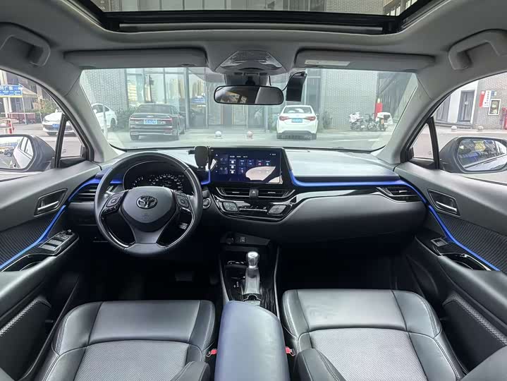 Toyota C-HR 2023 2023款 2.0L 豪华版