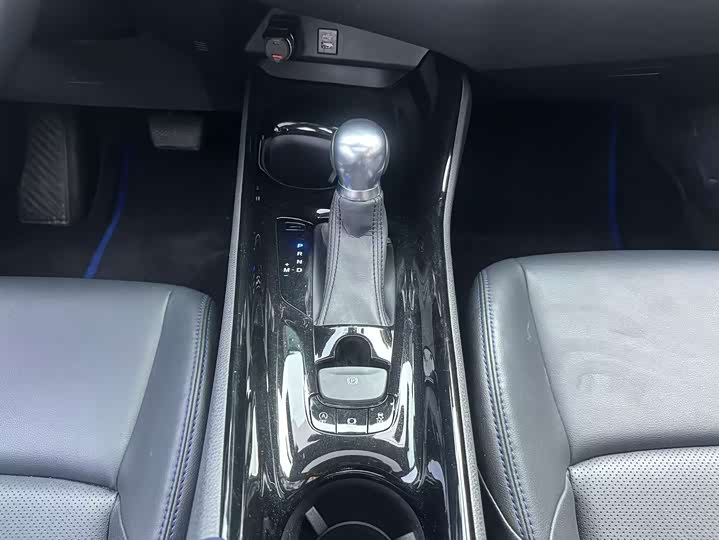 Toyota C-HR 2023 2023款 2.0L 豪华版