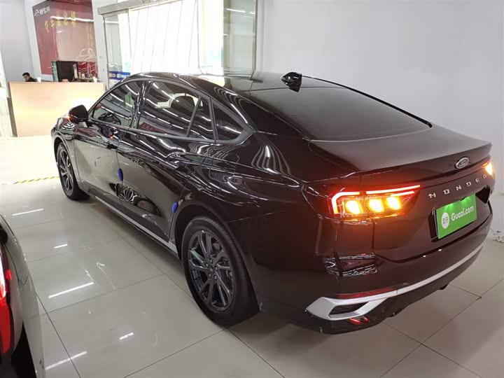 Ford Mondeo 2025 2025款 2.0T EcoBoost 豪华型