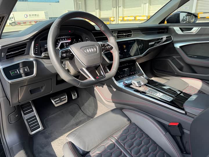 Audi RS 6 2024 2024款 RS 6 4.0T Avant performance