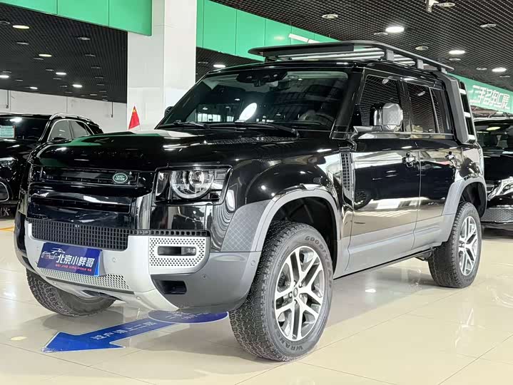 Land Rover Defender 2024 2024款 110 3.0T P400 暗黑特别版