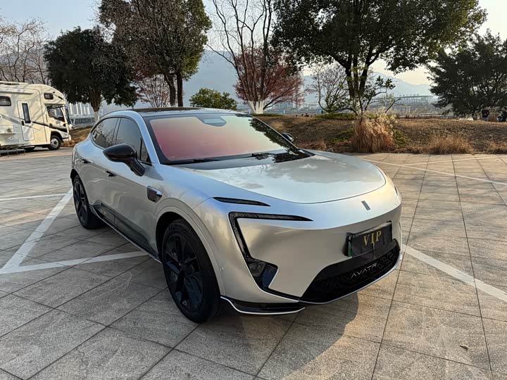 Avatr 11 2023 2023款 鸿蒙 90度 后驱版