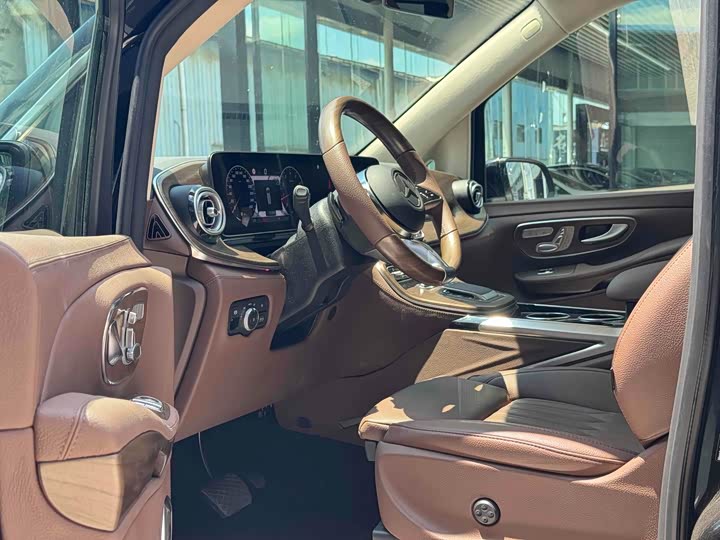 2024 Mercedes-Benz V-Class