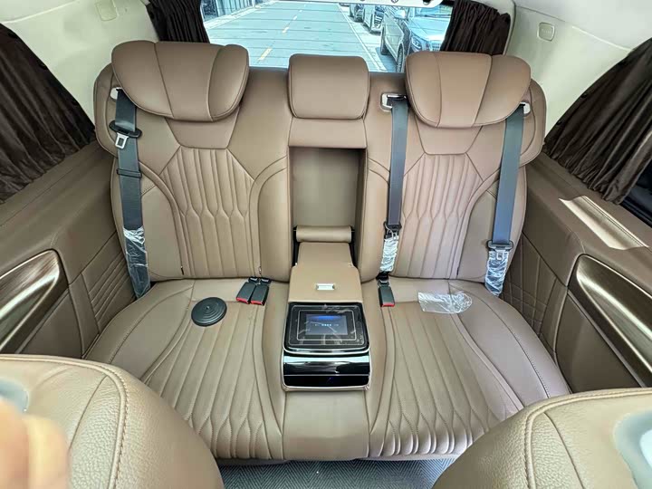 Mercedes-Benz V-Class 2024 2024款 V 300 领航版