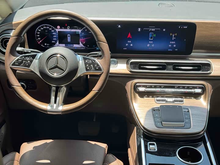 Mercedes-Benz V-Class 2024 2024款 V 300 领航版