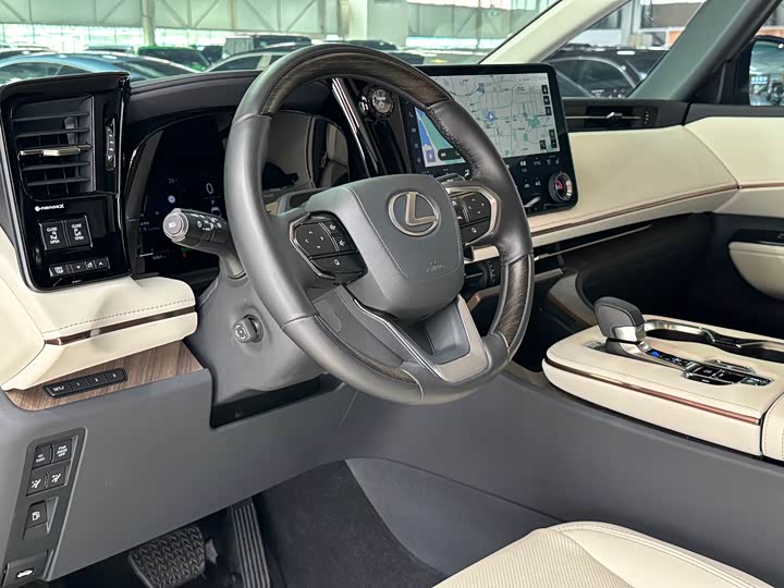 Lexus LM 2023 2023款 350h 七座隽雅版