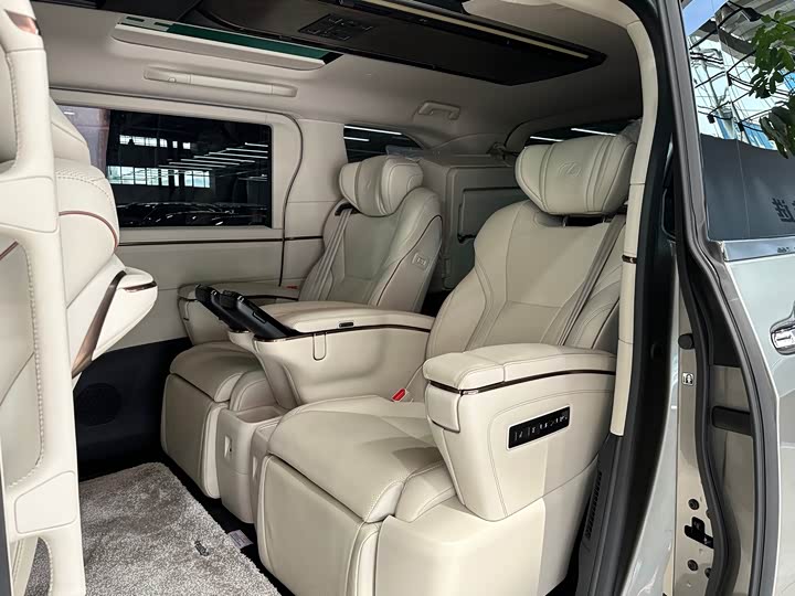 Lexus LM 2023 2023款 350h 七座隽雅版