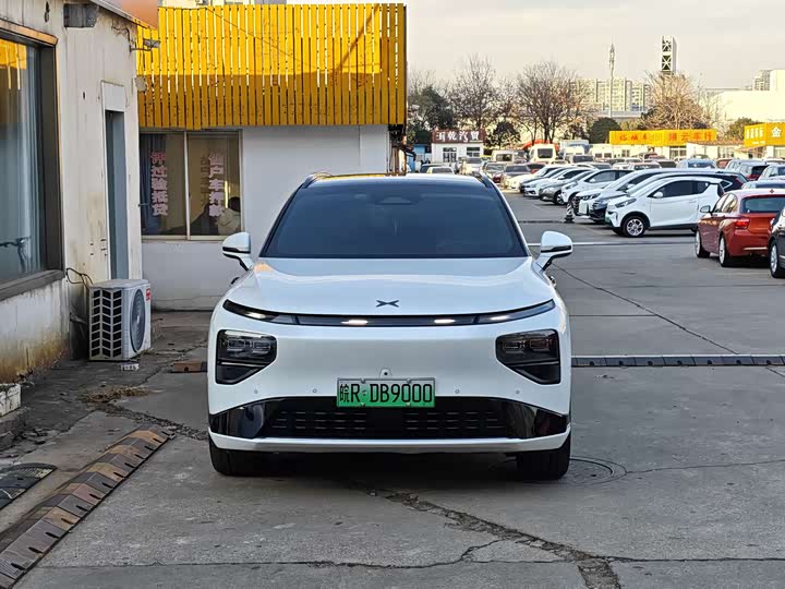2025 XPeng G9