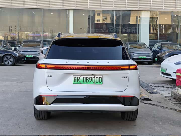 2025 XPeng G9