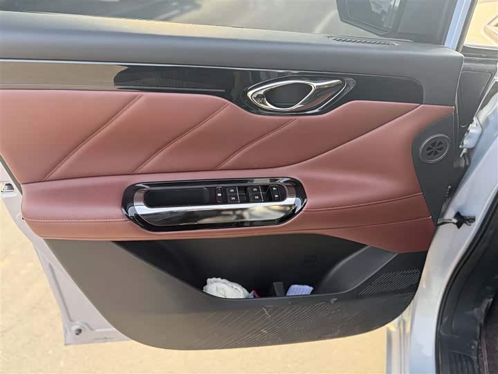 GAC Trumpchi E8 2024 2024款 150km MAX+