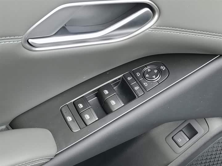 BYD Qin L 2025 2025款 EV 545KM云辇型