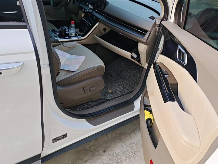 Kia Carnival 2021 2021款 2.0T 旗舰版