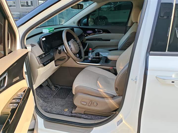 Kia Carnival 2021 2021款 2.0T 旗舰版