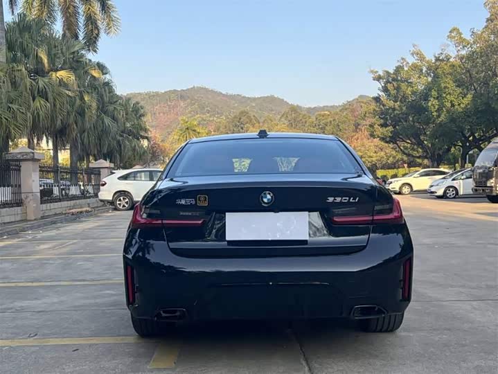 BMW 3 Series 2025 2025款 330Li M运动曜夜套装