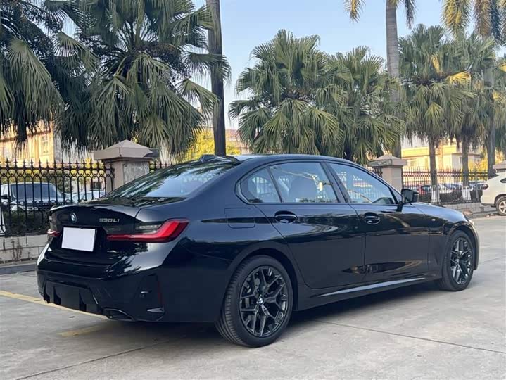 BMW 3 Series 2025 2025款 330Li M运动曜夜套装
