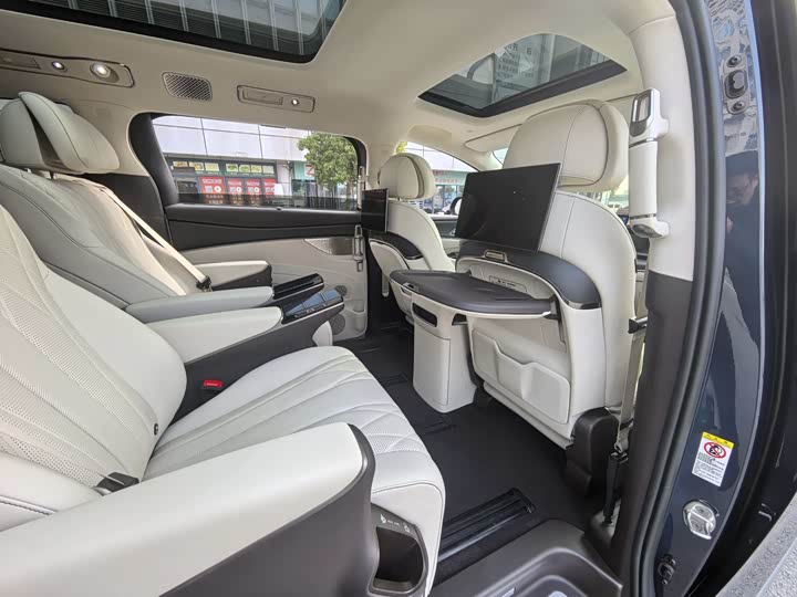 Denza D9 2025 2025款 DM-i 智驾版 1020 四驱旗舰型