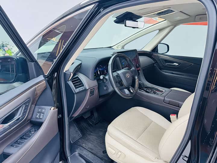 Toyota Alphard 2024 2024款 双擎 2.5L 臻享版