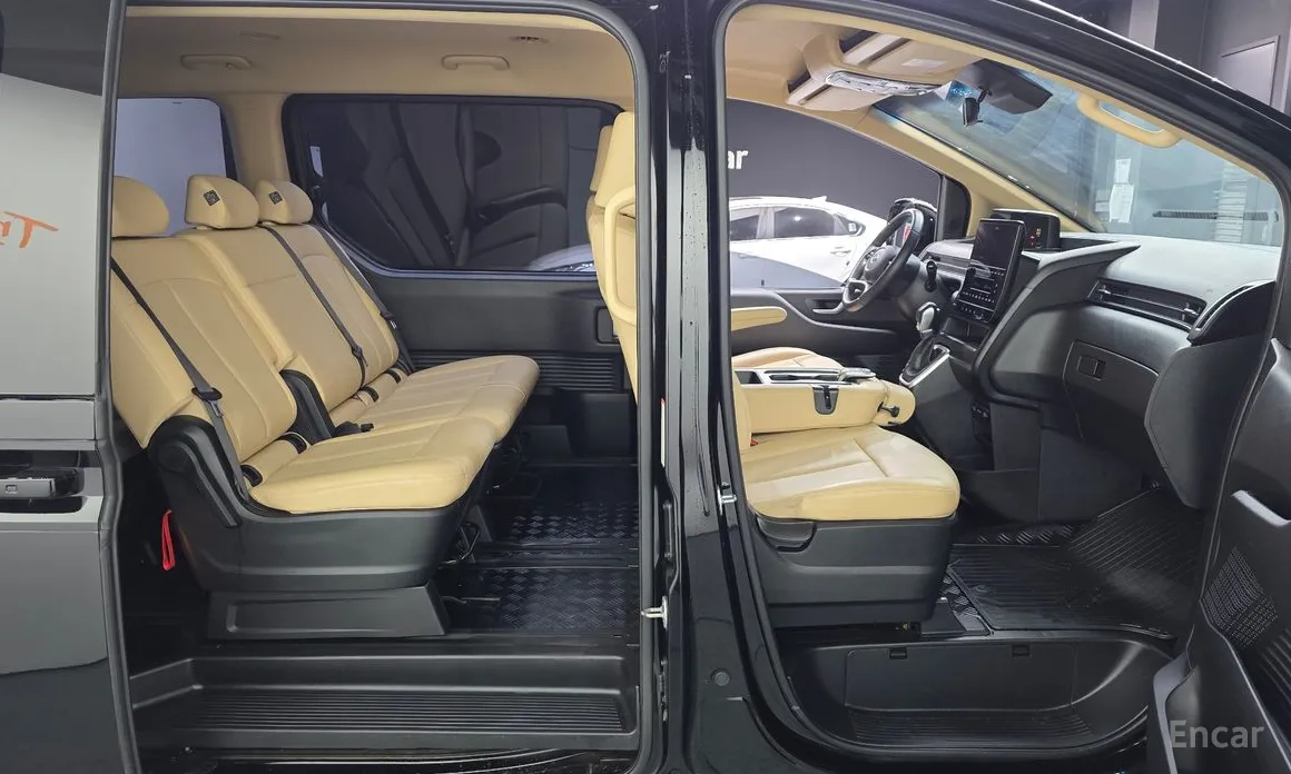Hyundai Staria 2021 Tourer 11-Seater
