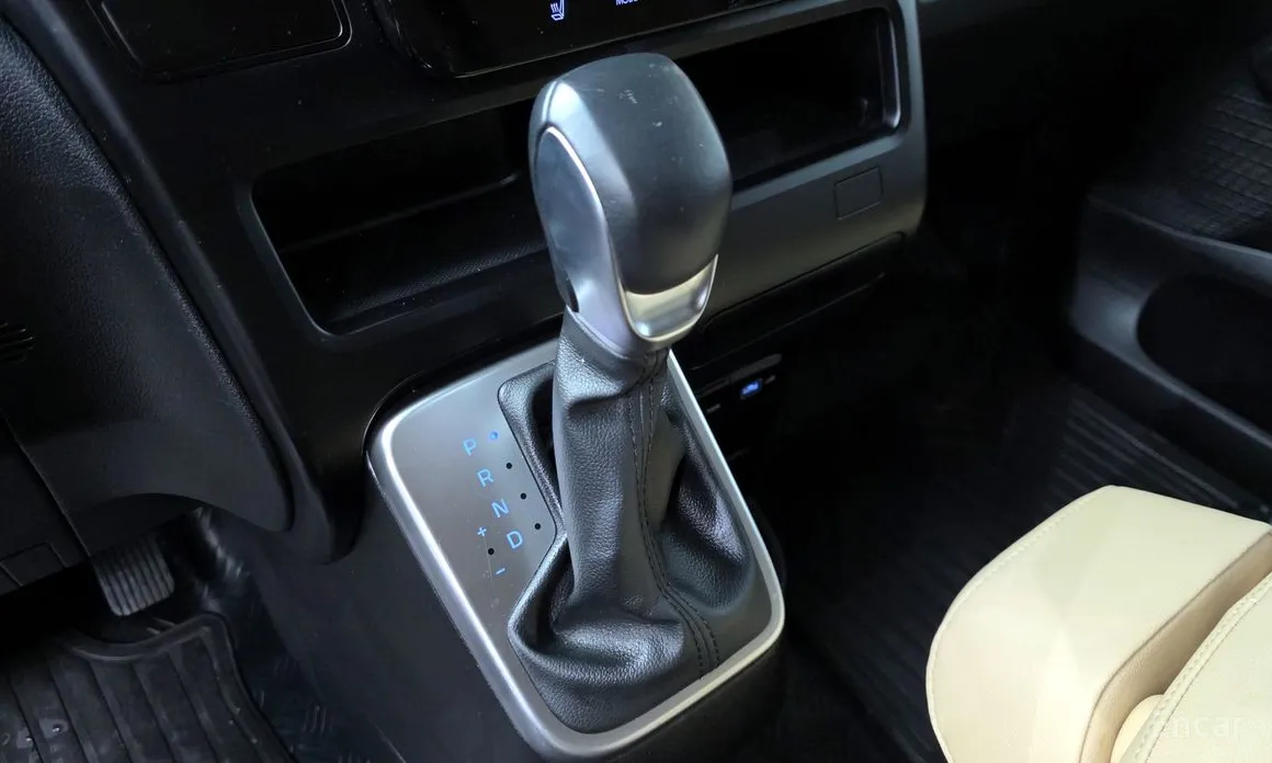 Hyundai Staria 2021 Tourer 11-Seater