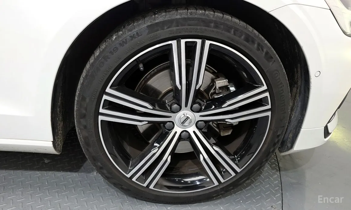 Volvo S60 2019 B5 Inscription