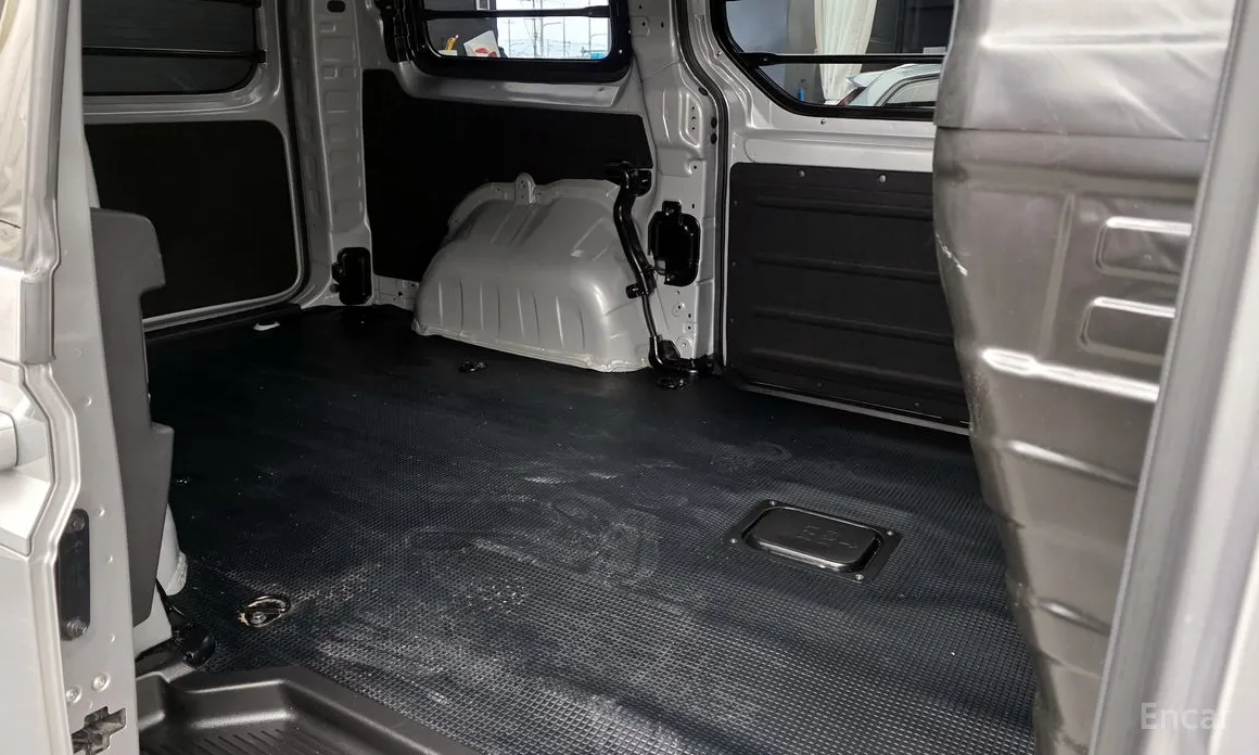 Hyundai Staria 2021 L3.5 Cargo 3-Seater