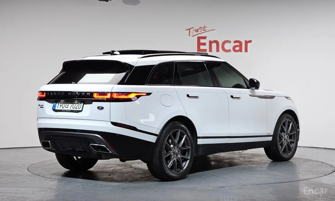 Land Rover Range Rover Velar 2017 3.0 P400 R-Dynamic HSE