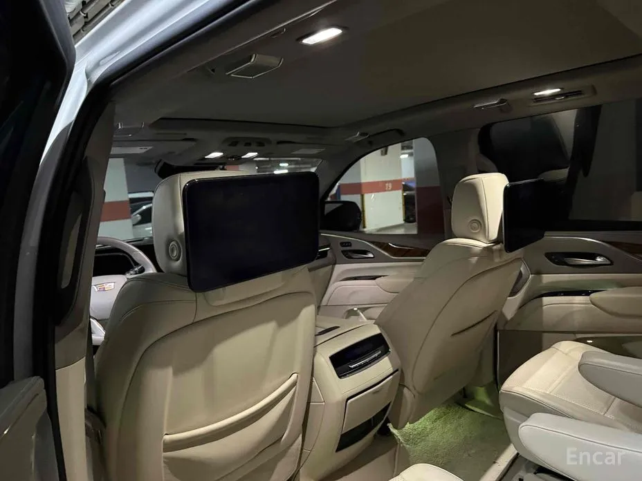 Cadillac Escalade 2021 6.2 ESV