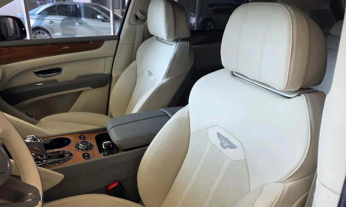 Bentley Bentayga 2016 4.0 V8 Base