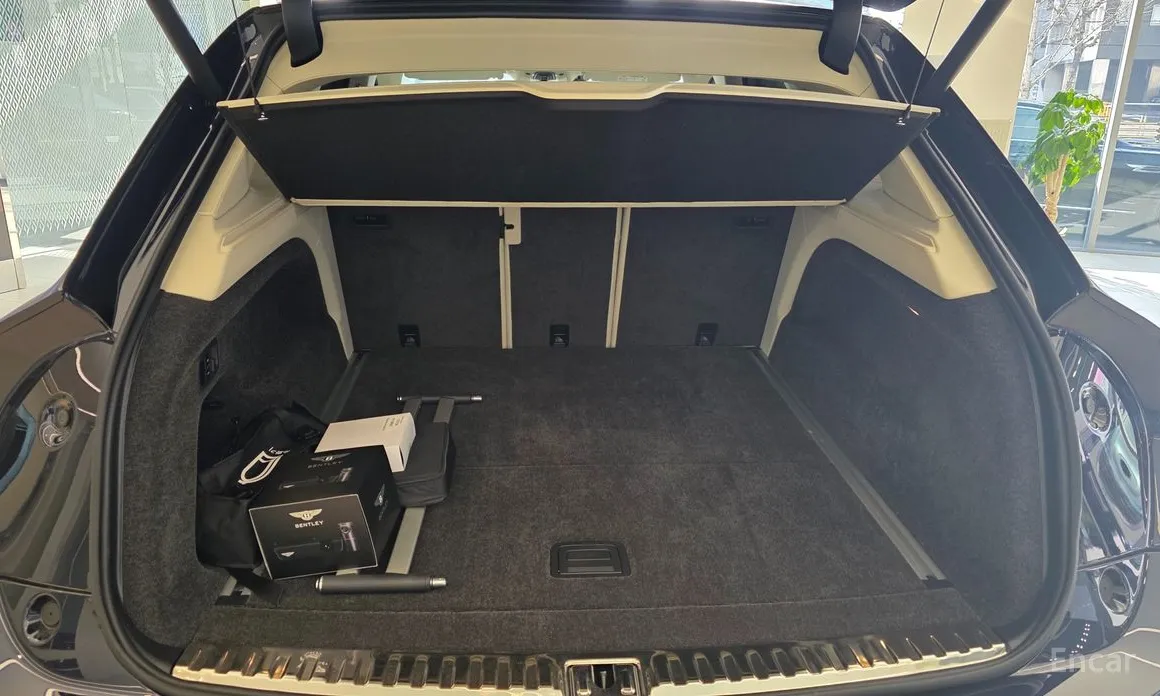 Bentley Bentayga 2016 4.0 V8 Base