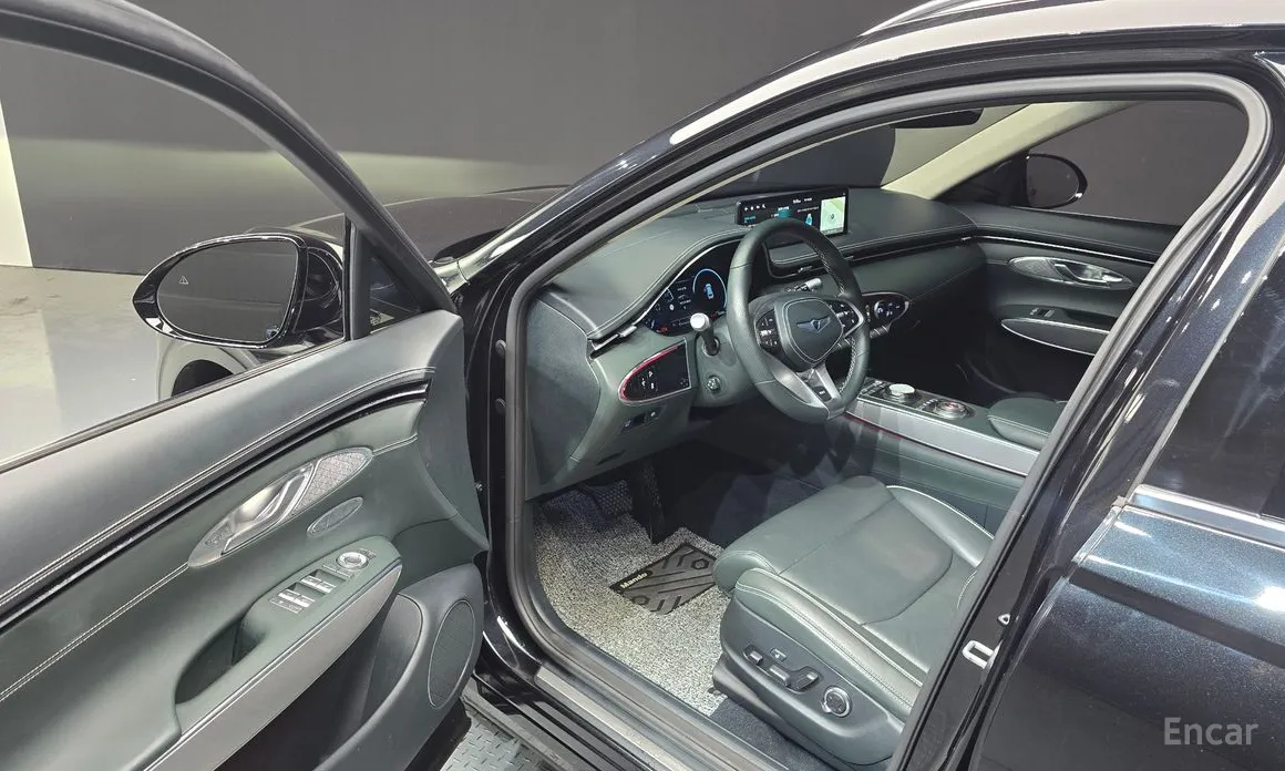 Genesis GV70 2022 e-AWD