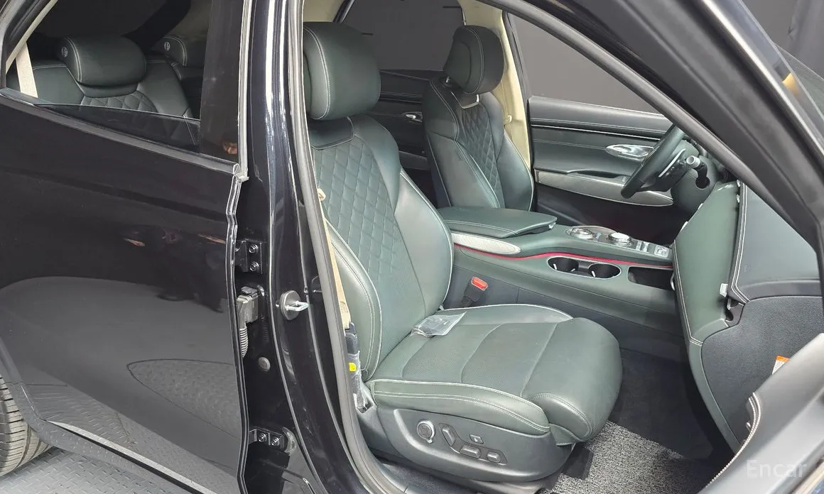 Genesis GV70 2022 e-AWD