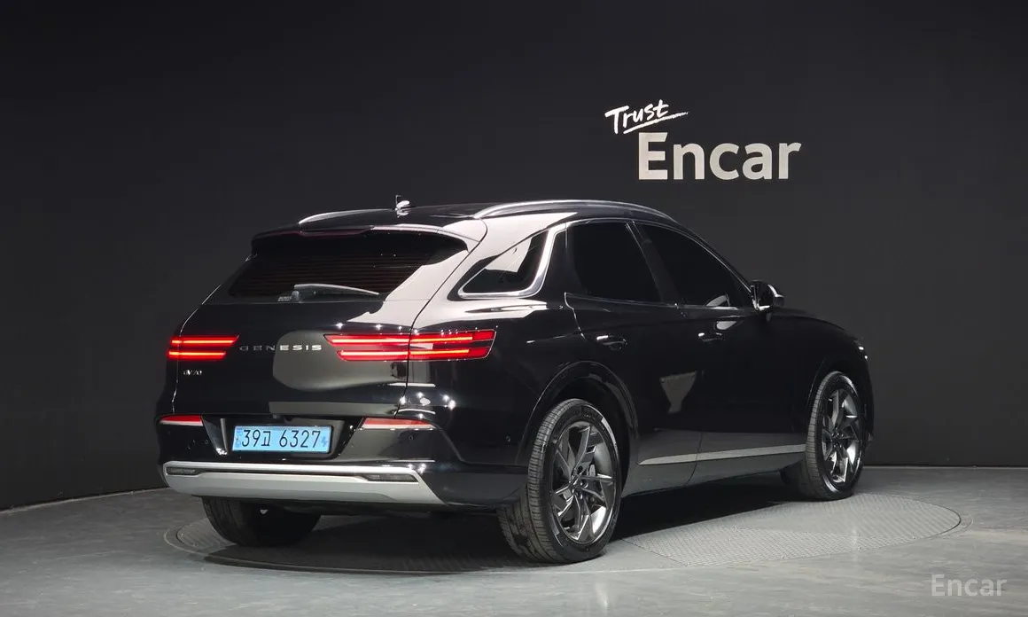 Genesis GV70 2022 e-AWD