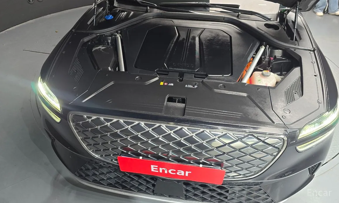 Genesis GV70 2022 e-AWD