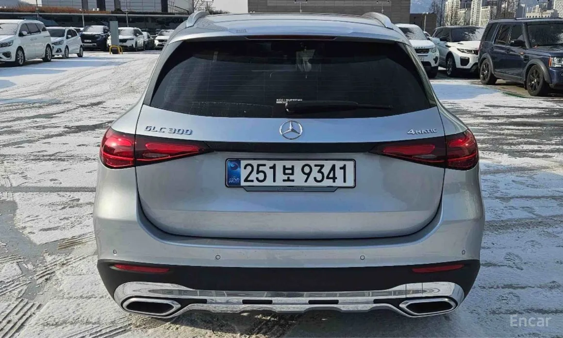 Mercedes-Benz GLC-Class 2023 GLC 300 4MATIC Avantgarde